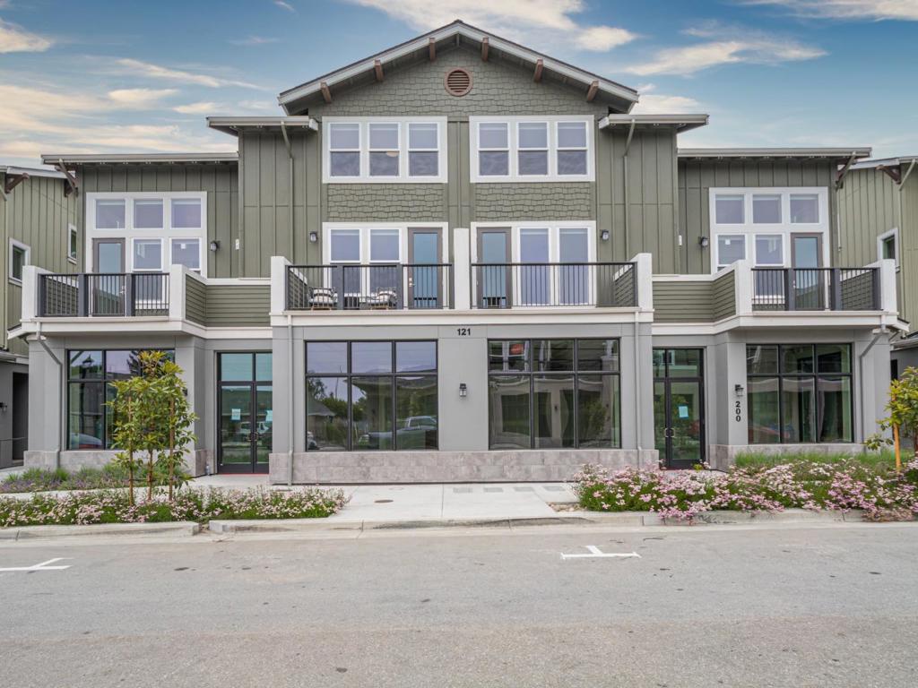 121 Aptos Village Way #2
