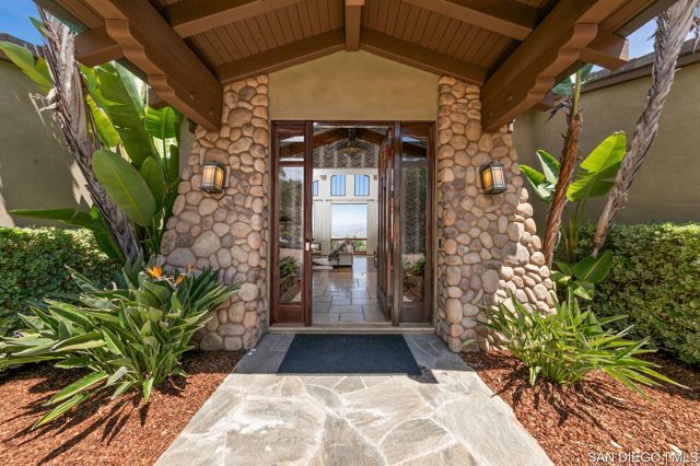 18787 Aceituno ST, San Diego CA: https://media.crmls.org/mediaz/eef5a84b-a30d-428b-a2b1-960069369e37.jpg