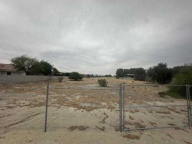 40689 Emerald, Bermuda Dunes CA: https://media.crmls.org/mediaz/eef5ea79-f8be-40a8-bb07-dcbca2774f27.jpg