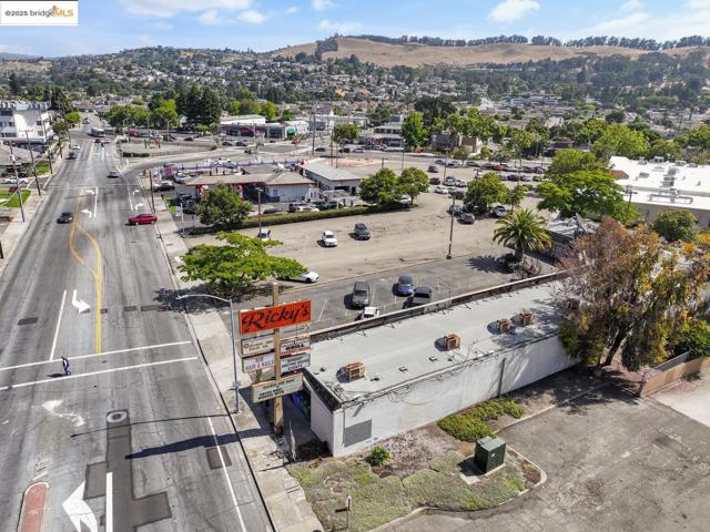Image 9 of 49 For 15028 Hesperian Blvd
