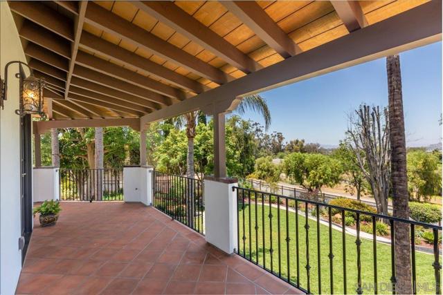 2103 Sunnyside Ave, El Cajon CA: https://media.crmls.org/mediaz/eef67712-f9b5-4884-86f0-4b06007c19a4.jpg