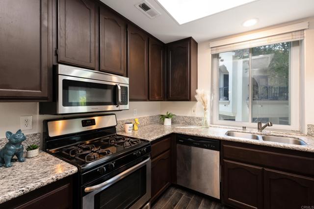 Detail Gallery Image 16 of 31 For 2395 Rancho Del Oro Rd #30,  Oceanside,  CA 92056 - 2 Beds | 2 Baths