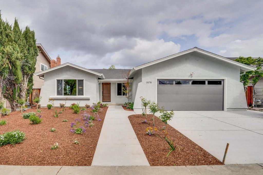 3578 Lynx Drive