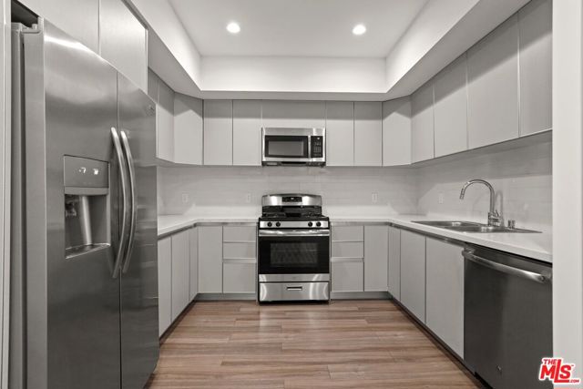 4909 Rosewood Avenue, Los Angeles CA: https://media.crmls.org/mediaz/eef7b819-730b-40be-8832-bbf2264747ac.jpg