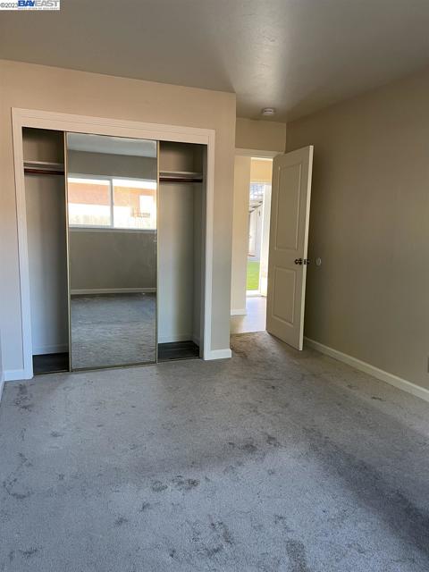 36976 Mulberry St, Newark CA: https://media.crmls.org/mediaz/eef7bc14-2c42-4b29-8115-c537fee6a1e8.jpg