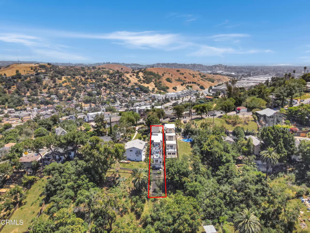 4255 Raynol Street, Los Angeles CA: https://media.crmls.org/mediaz/eef7cc3e-228e-4089-aa94-99ae2979e193.jpg