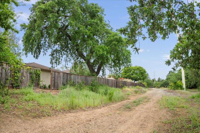 7156 Brooktree Way, San Jose CA: https://media.crmls.org/mediaz/eef83495-959a-42ec-a3f4-6bea2904dd00.jpg
