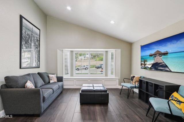 5406 luis Drive, Agoura Hills CA: https://media.crmls.org/mediaz/eef9c4ab-266b-4bd0-8510-5851a27496d2.jpg