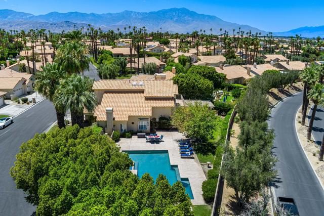 230 Augusta Drive, Palm Desert CA: https://media.crmls.org/mediaz/eefa38a2-2e40-4343-aa0d-b524d00fe9eb.jpg