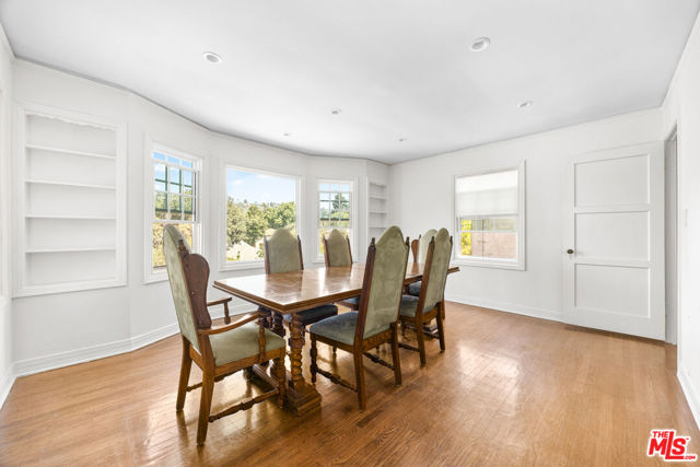 2411 St George Street, Los Angeles CA: https://media.crmls.org/mediaz/eefa58ce-7861-4eca-81b8-f8b48e6e3d21.jpg