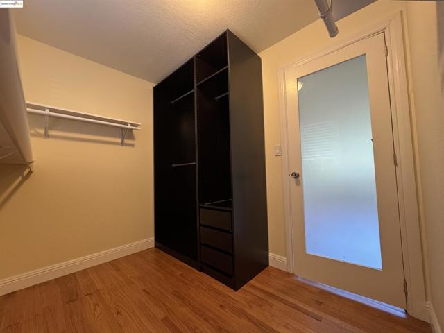 8 Juniper Way, Moraga CA: https://media.crmls.org/mediaz/eefa9d07-16e5-4234-ac3e-661b1c49d0b6.jpg