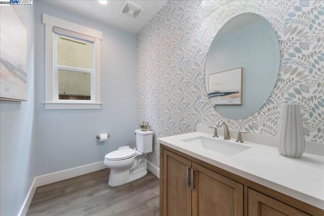 7259 Lembert Hills Dr, Dublin CA: https://media.crmls.org/mediaz/eefb2f82-7960-4f3d-b047-435c1f8009d3.jpg