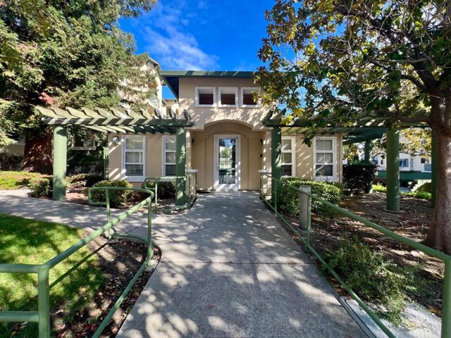 38780 Tyson Lane, Fremont CA: https://media.crmls.org/mediaz/eefbb982-1d86-4e57-a748-4ca54df5ef7c.jpg