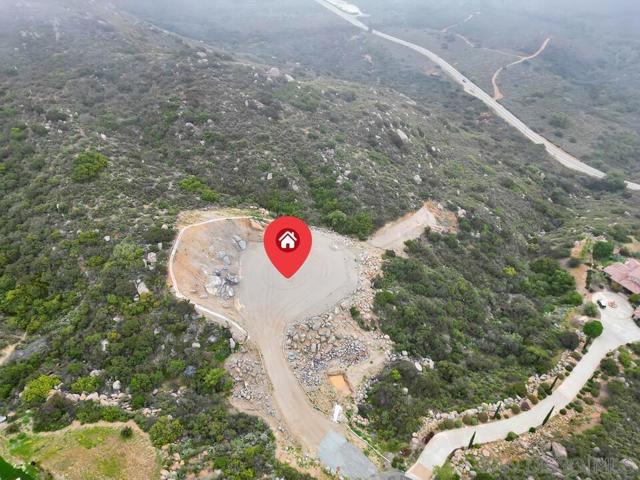 2169 Corte Dorado Espuela, Alpine CA: https://media.crmls.org/mediaz/eefd3b17-d834-4b4e-a924-3936b3f99d7b.jpg
