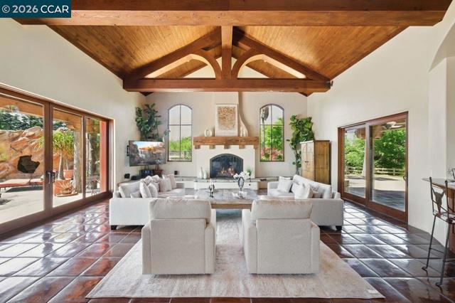 Image 11 of 60 For 1615 Lawrence Rd