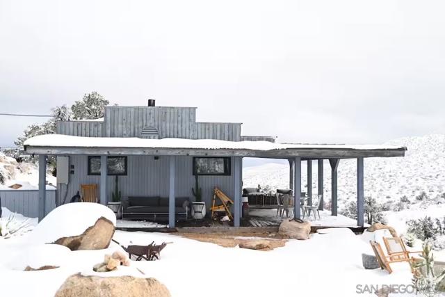 48311 Burns Canyon Rd, Pioneertown CA: https://media.crmls.org/mediaz/eefeeec4-b10c-4a8b-9452-f4e0ea53254e.jpg