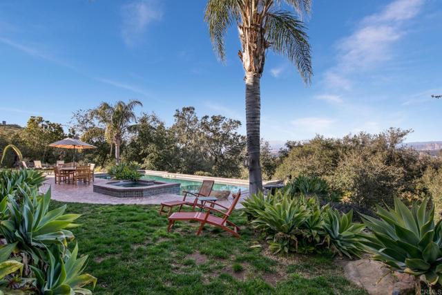 589 Anderson Road, Alpine CA: https://media.crmls.org/mediaz/eeffcb3a-112a-480c-9517-d2fa79c754c9.jpg