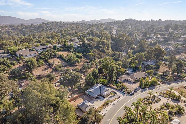 Detail Gallery Image 31 of 46 For 10957 Horizon Hills Dr, El Cajon,  CA 92020 - 4 Beds | 2 Baths