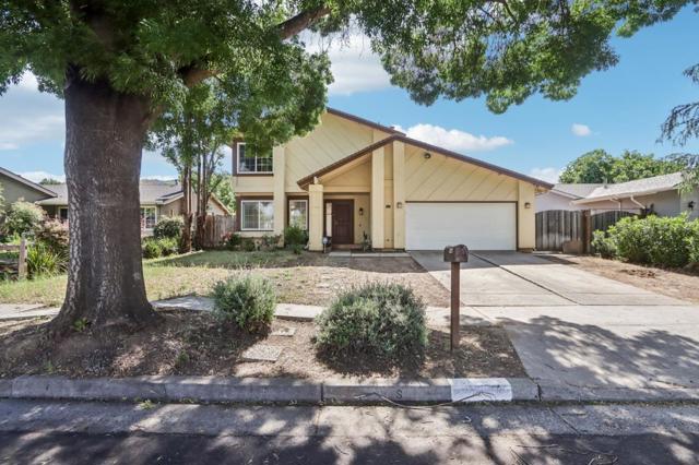 7433 Crawford Drive, Gilroy CA: https://media.crmls.org/mediaz/ef00af42-03c7-43fd-afff-7576f2b63504.jpg