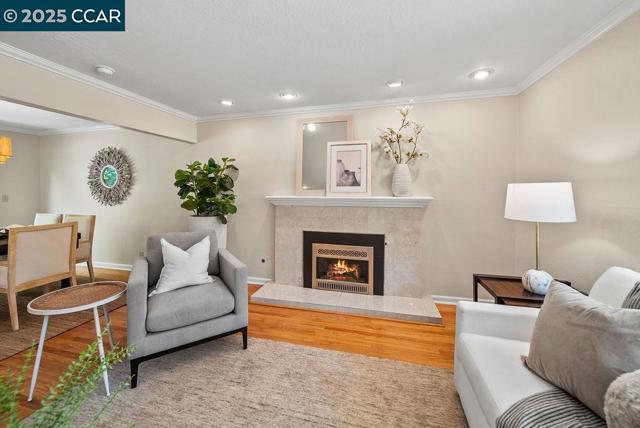 53 Brookside Rd., Orinda CA: https://media.crmls.org/mediaz/ef00de74-9351-4eb8-b625-b088693bab19.jpg