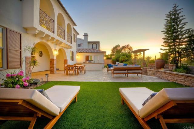 14317 Salida Del Sol, San Diego CA: https://media.crmls.org/mediaz/ef0117dd-fad9-4690-b9cf-14ad0857d0c3.jpg