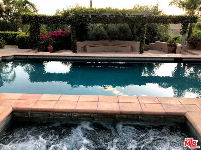 3756 FOOTHILL ESTATE (Private Lane) Road, Santa Barbara CA: https://media.crmls.org/mediaz/ef0130bd-014d-4638-ad30-9789e5da0fe5.jpg