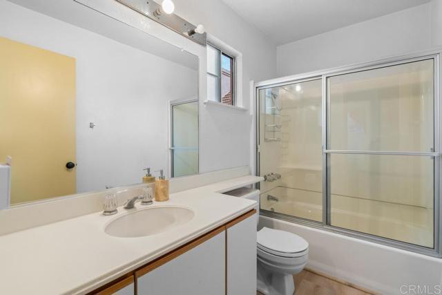 Detail Gallery Image 24 of 41 For 12003 Calle De Leon #3,  El Cajon,  CA 92019 - 2 Beds | 2/1 Baths