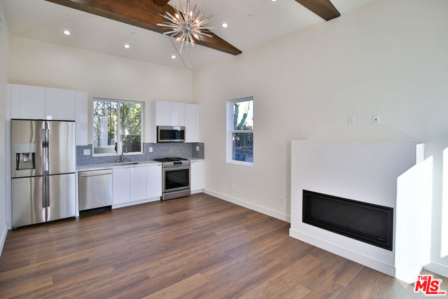 Image 3 for 8501 Belford Ave, Los Angeles, CA 90045