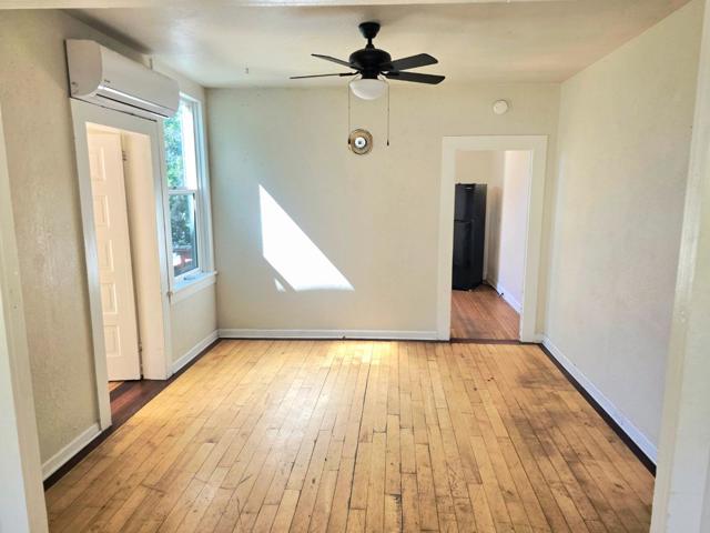 129 Broadway, Jackson CA: https://media.crmls.org/mediaz/ef015e5c-c89a-4945-97e8-730479865ee6.jpg