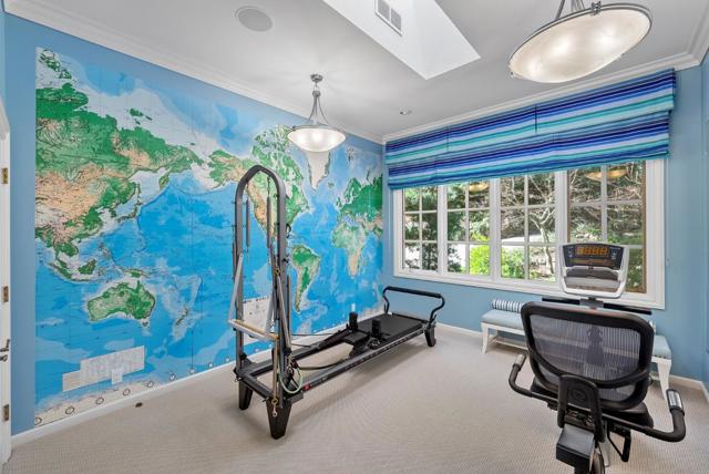 21106 Brush Road, Los Gatos CA: https://media.crmls.org/mediaz/ef0228cd-0f0f-45a8-b20a-0c30374b122e.jpg