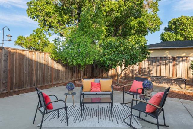 2804 Steinhart Court, Santa Clara CA: https://media.crmls.org/mediaz/ef029984-10ce-4763-9576-6bd05b672e29.jpg