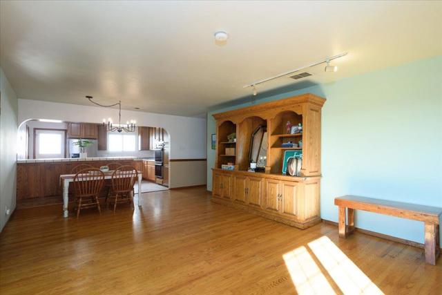 855 Sierra Street, Moss Beach CA: https://media.crmls.org/mediaz/ef02a8a4-6f39-4e43-92e0-38b8f6219bee.jpg