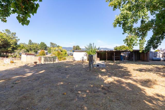 96 Wheelock Road, Watsonville CA: https://media.crmls.org/mediaz/ef02a8d6-2554-46d7-b675-d5a01cf72ecd.jpg