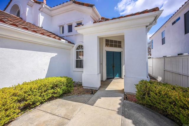 6017 Piros Way, Oceanside CA: https://media.crmls.org/mediaz/ef02b20b-0603-4f2b-b41f-3e7a82d60a18.jpg