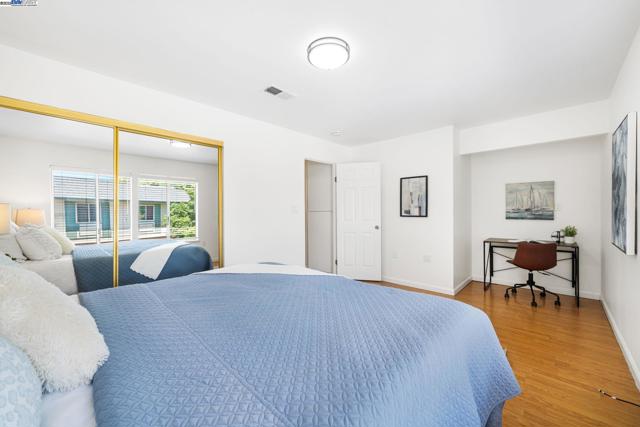 2658 Oliver Dr, Hayward CA: https://media.crmls.org/mediaz/ef031444-bcc2-452c-92a5-2375ff175d28.jpg