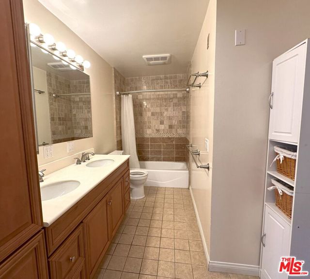6220 Pacific Avenue, 103 photo 7