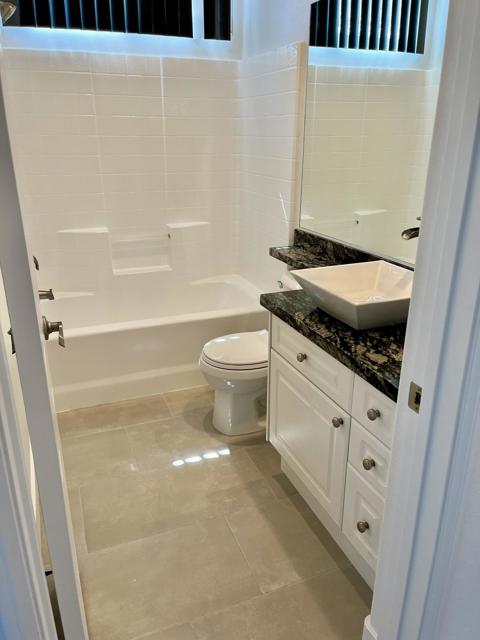 82602 Tivoli, Indio CA: https://media.crmls.org/mediaz/ef038a09-465a-4807-b737-46700f1aef6c.jpg