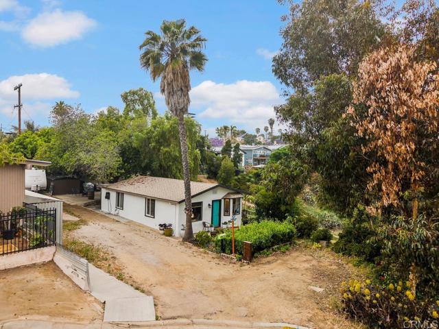 1738 33rd Street, San Diego CA: https://media.crmls.org/mediaz/ef042eb5-5068-4a2e-a9e4-02ea5536e30e.jpg