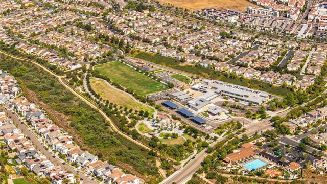 5347 Morning Sage Way, San Diego CA: https://media.crmls.org/mediaz/ef05637b-c33d-4f50-9641-0ff03c1aa905.jpg