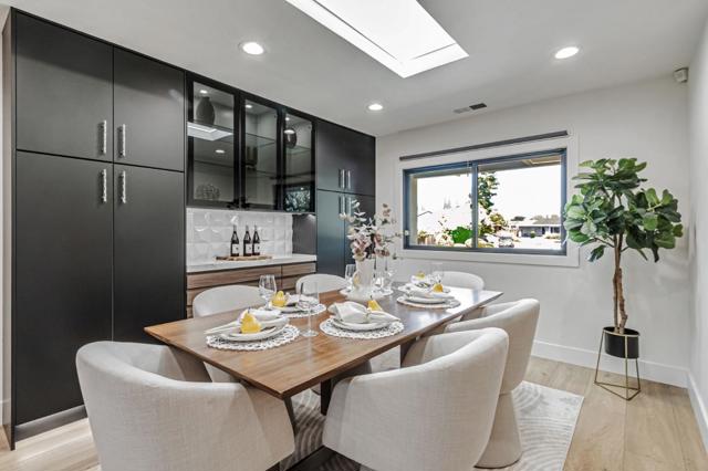 1588 Calle De Stuarda, San Jose CA: https://media.crmls.org/mediaz/ef05a1e3-428c-491a-8a3f-c121a1bb5fb3.jpg