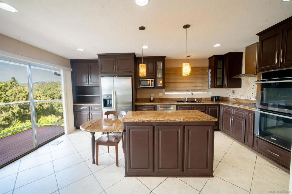 Escondido - photo 12