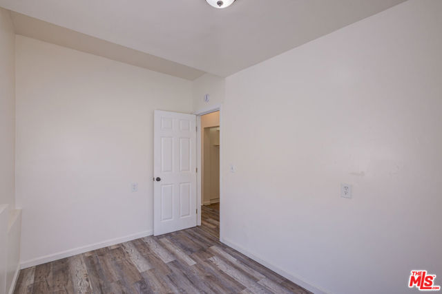 543 W 16th, San Pedro CA: https://media.crmls.org/mediaz/ef065896-69ed-402d-82f4-233260b1f0b8.jpg