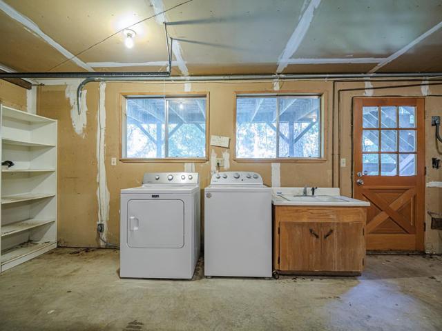 298 Vine Hill Road, Santa Cruz CA: https://media.crmls.org/mediaz/ef067f1e-b287-492d-8b28-5b630fdb2d30.jpg