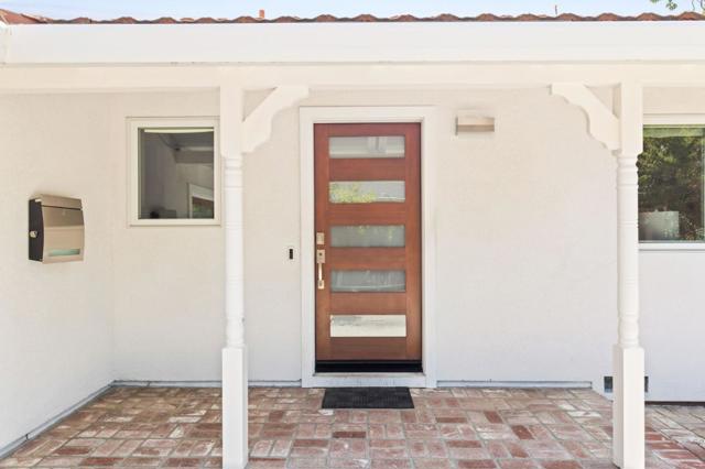 286 Hans Avenue, Mountain View CA: https://media.crmls.org/mediaz/ef069e55-6d5d-4bc7-aad8-b6706ea141e7.jpg