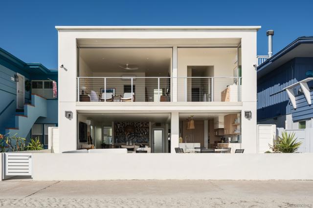 2841 Bayside Walk, San Diego CA: https://media.crmls.org/mediaz/ef06b558-53d9-4230-95fd-dc74dcea884f.jpg