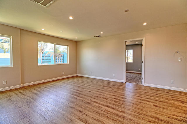 159 S Hayes Avenue, Oxnard CA: https://media.crmls.org/mediaz/ef076950-c619-4ac5-ac33-b20dc635a5be.jpg
