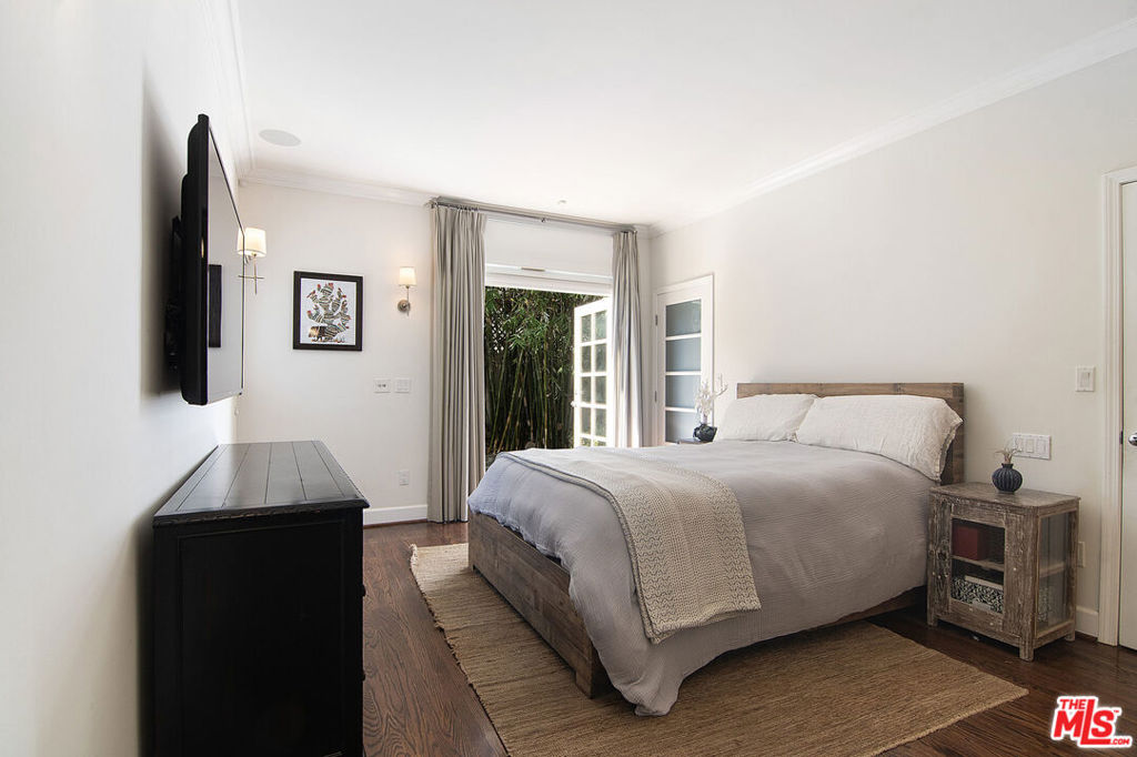 MLS #25596573 image #10