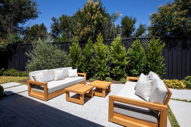 1031 Timothy Lane, Menlo Park CA: https://media.crmls.org/mediaz/ef078f9f-2d46-41cf-9451-e073d7ddde7a.jpg