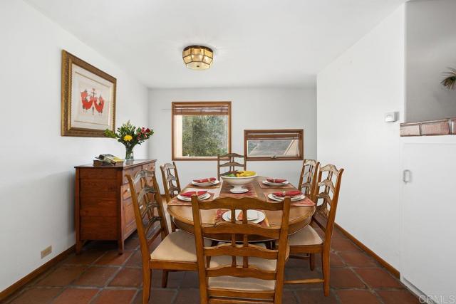 3264 Shearer Crossing, Fallbrook CA: https://media.crmls.org/mediaz/ef07ce47-7ca2-4ea1-87d3-dafa169ca1da.jpg