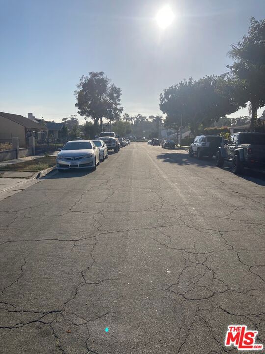 322 W 122nd Street, Los Angeles CA: https://media.crmls.org/mediaz/ef088709-3841-4d86-b166-46a18d341554.jpg